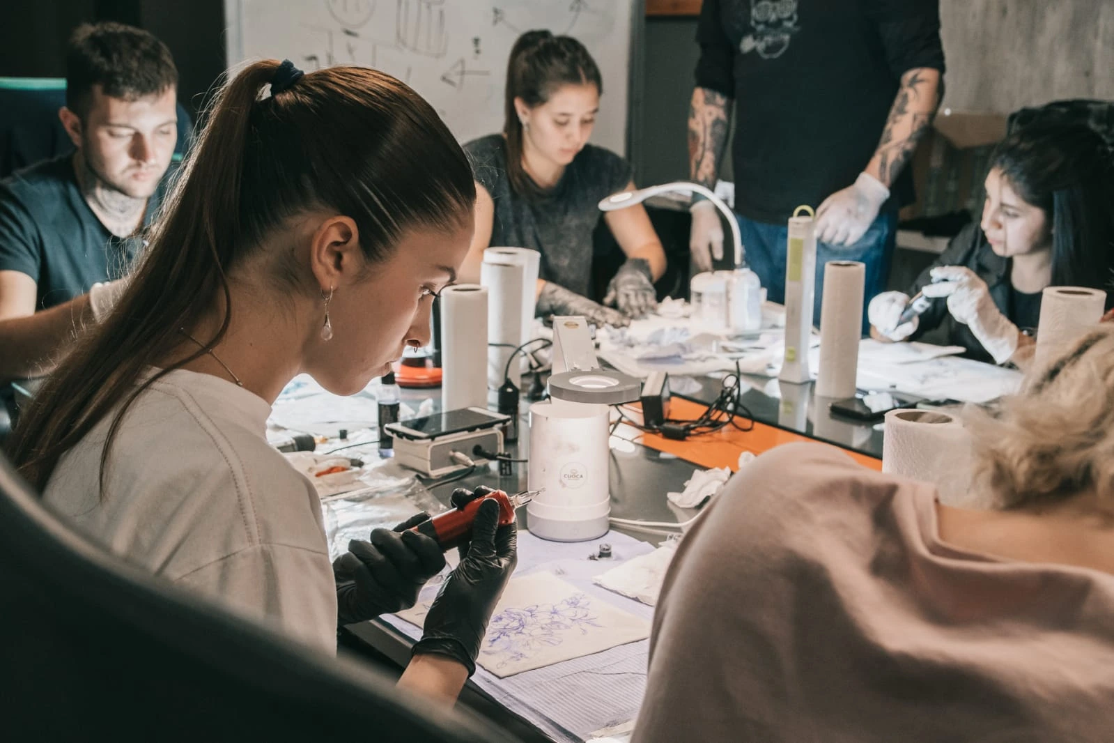 Underinkacademy – Formación en tatuaje